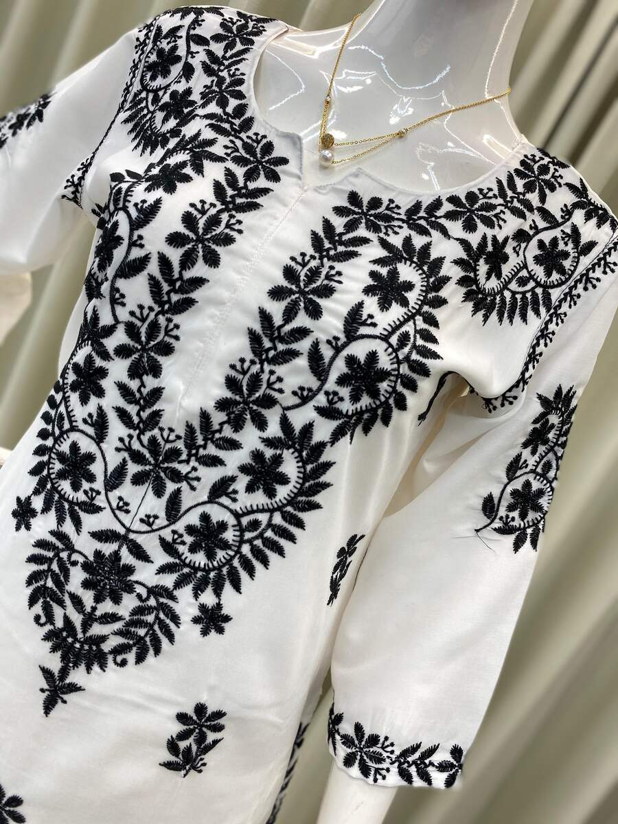 Muslin Embroidery Plaza Set Kurthi Palazzo | Size L