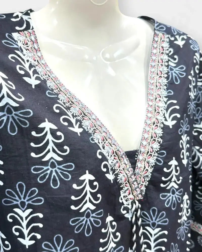 Women Kurthi Top – Black Color | Ladies Kurthi